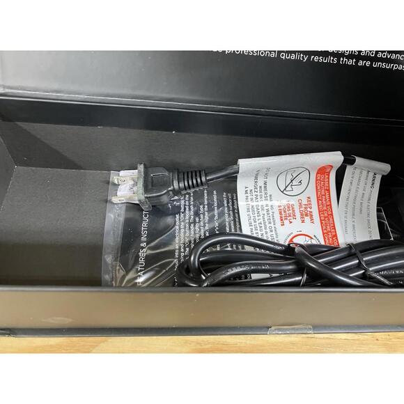 José Eber Digital Straightening Brush New open box - Picture 3 of 4